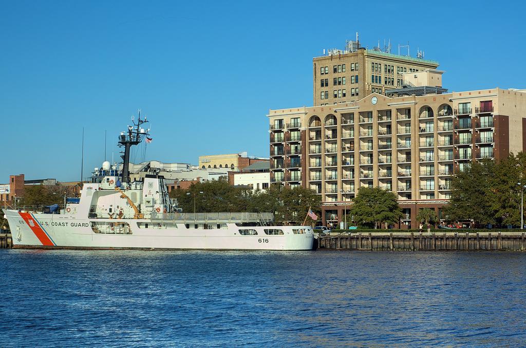 Riverview Suites At Water Street Center Wilmington Exteriér fotografie